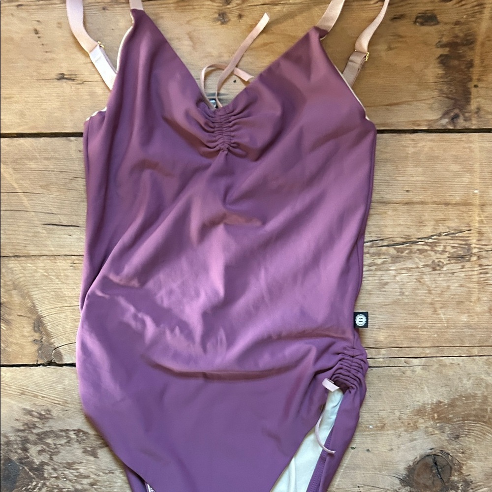 BODILE KARINA LEOTARD | ECOSCULPT, Mexican Rose, S/M - Picture 2 of 5